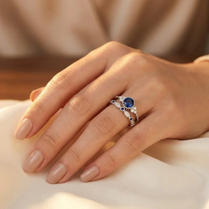 Halo Ring af Safir i Sølv