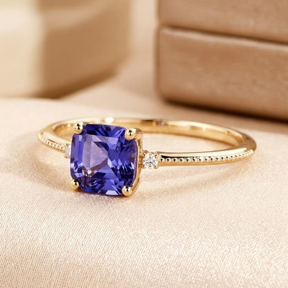 Solitær Amethyst Ring i Guld