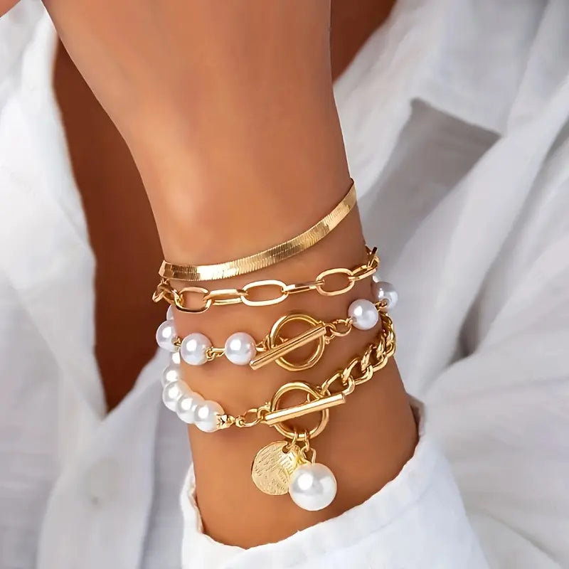 Sæt de Chic Armbånd på 4 Stykker - Slange, Perler og Led | Guld
