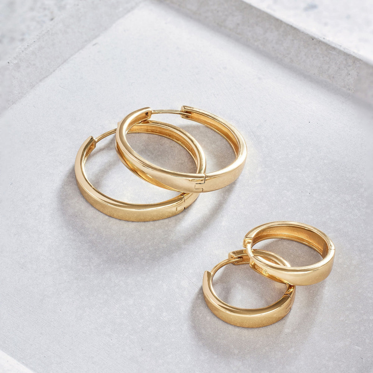 Gia Aretes de Argolla Statement | Guld