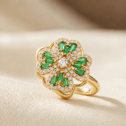 Blomster Ring med Smaragd i Guld