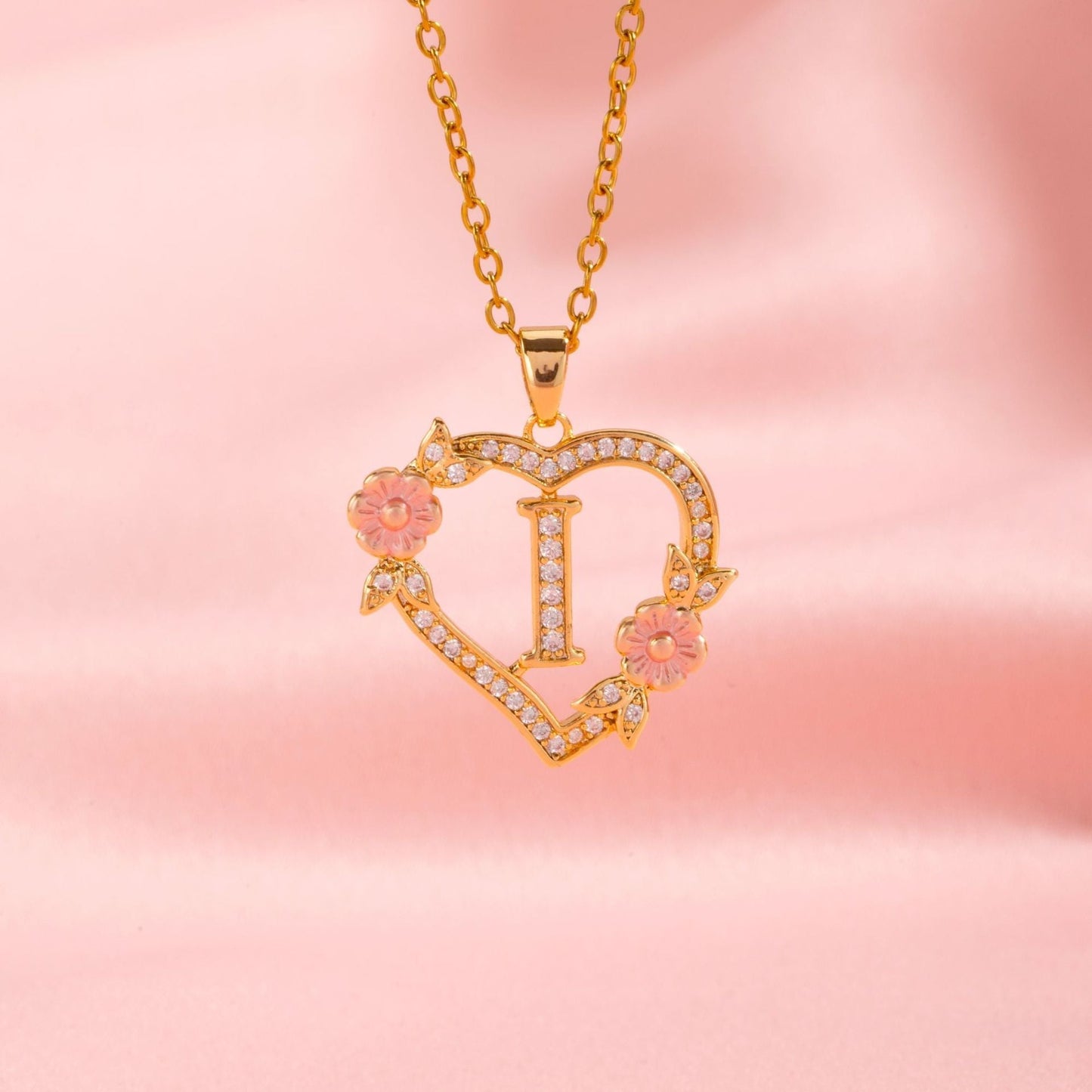 Blomstercharme Initial Halskæde | Guld