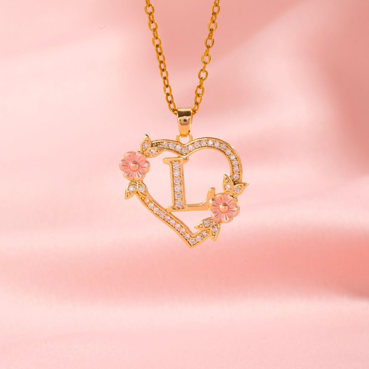 Blomstercharme Initial Halskæde | Guld