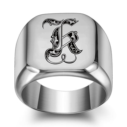 Klassisk Noble Initial Ring | Hvidguld