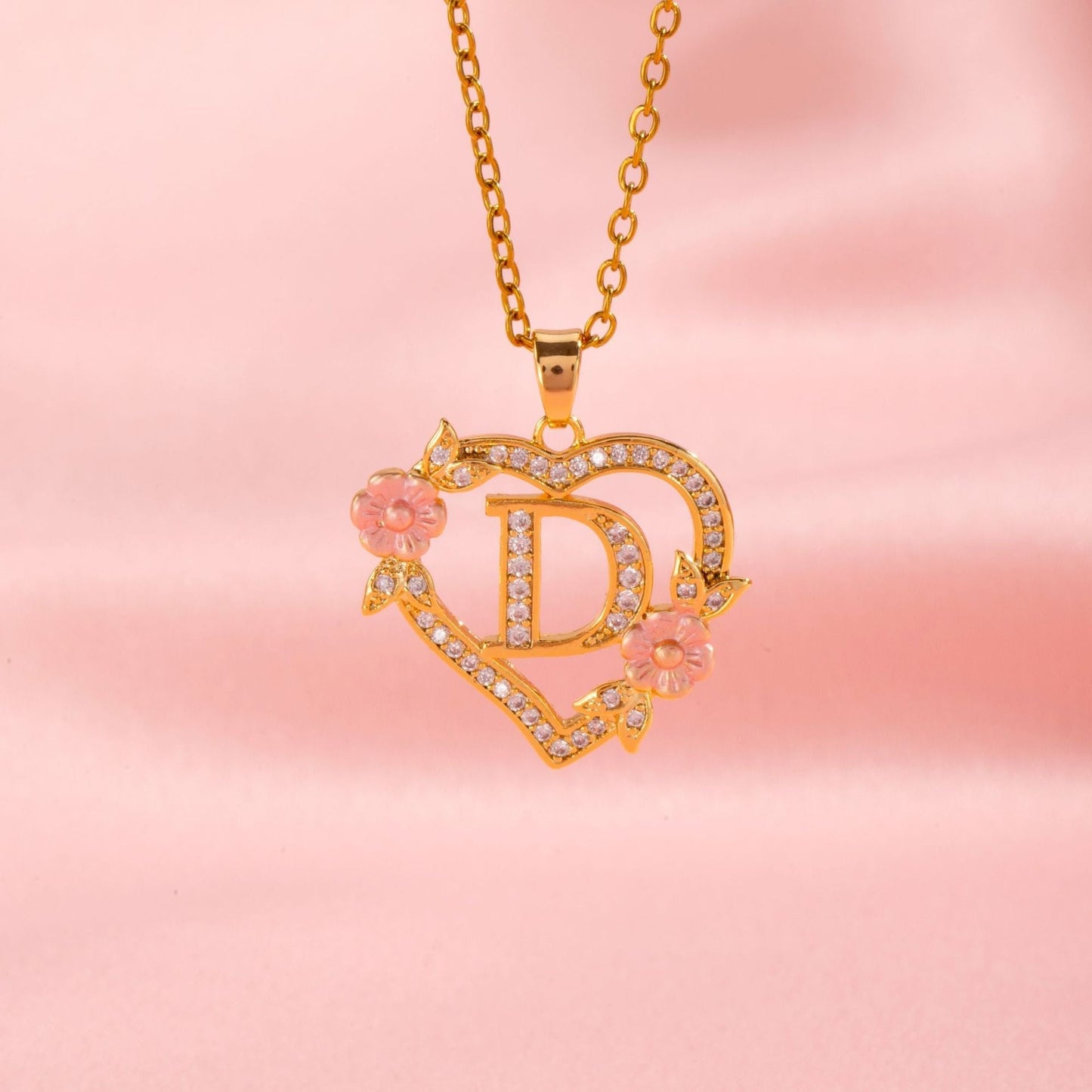 Blomstercharme Initial Halskæde | Guld