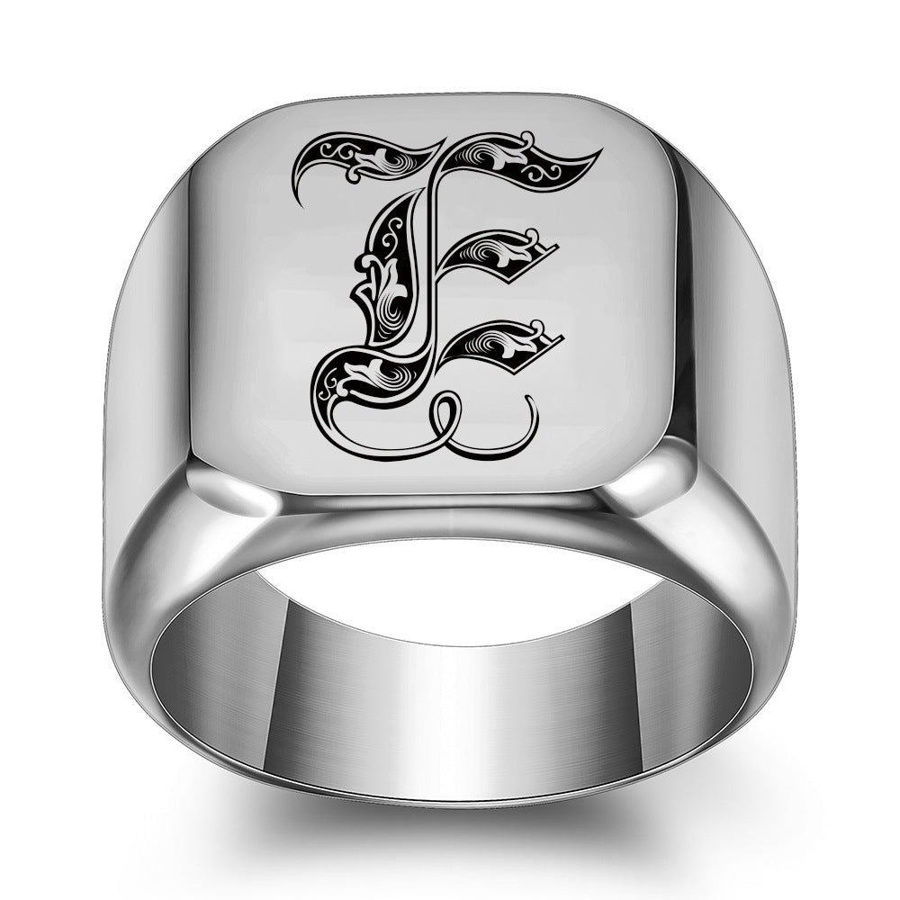Klassisk Noble Initial Ring | Hvidguld
