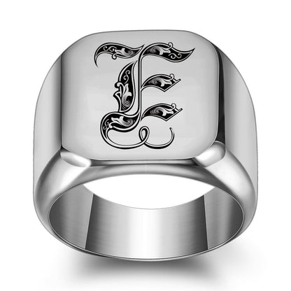 Klassisk Noble Initial Ring | Hvidguld