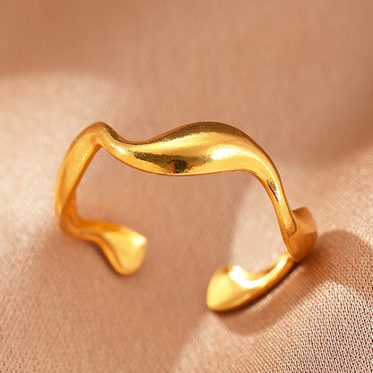 Elyra Smooth Flow Ring | Guld