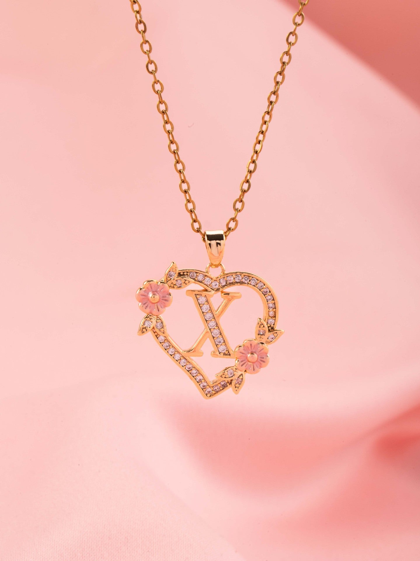 Blomstercharme Initial Halskæde | Guld