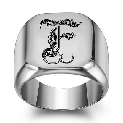 Klassisk Noble Initial Ring | Hvidguld
