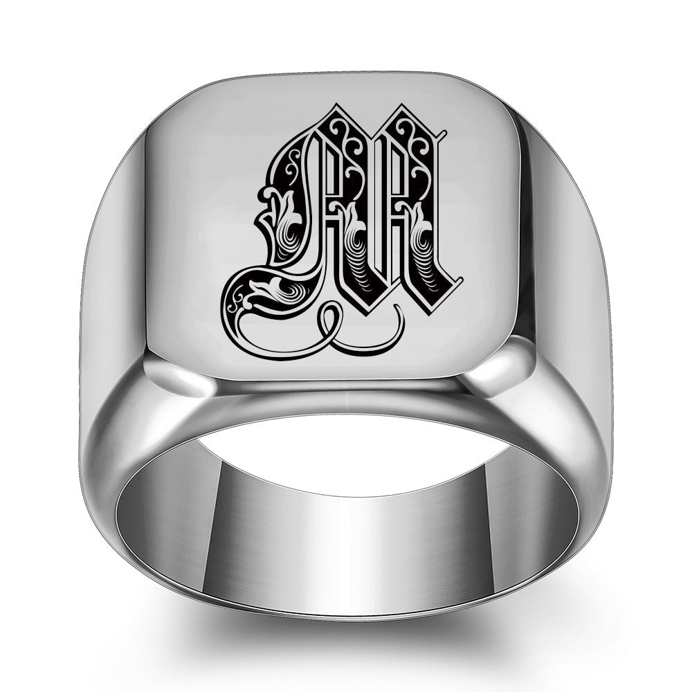 Klassisk Noble Initial Ring | Hvidguld