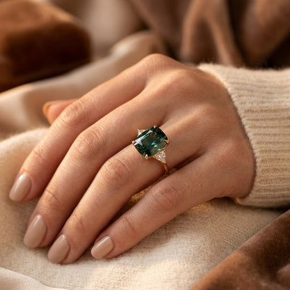 Solitær Ring med Smaragd i Guld