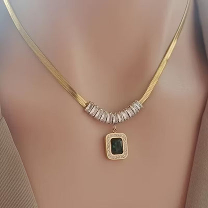 Regalia Prism Krave af Smaragd | Guld