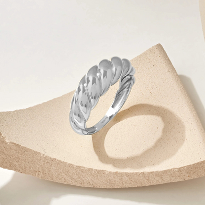 Croissant Ring | Hvidguld