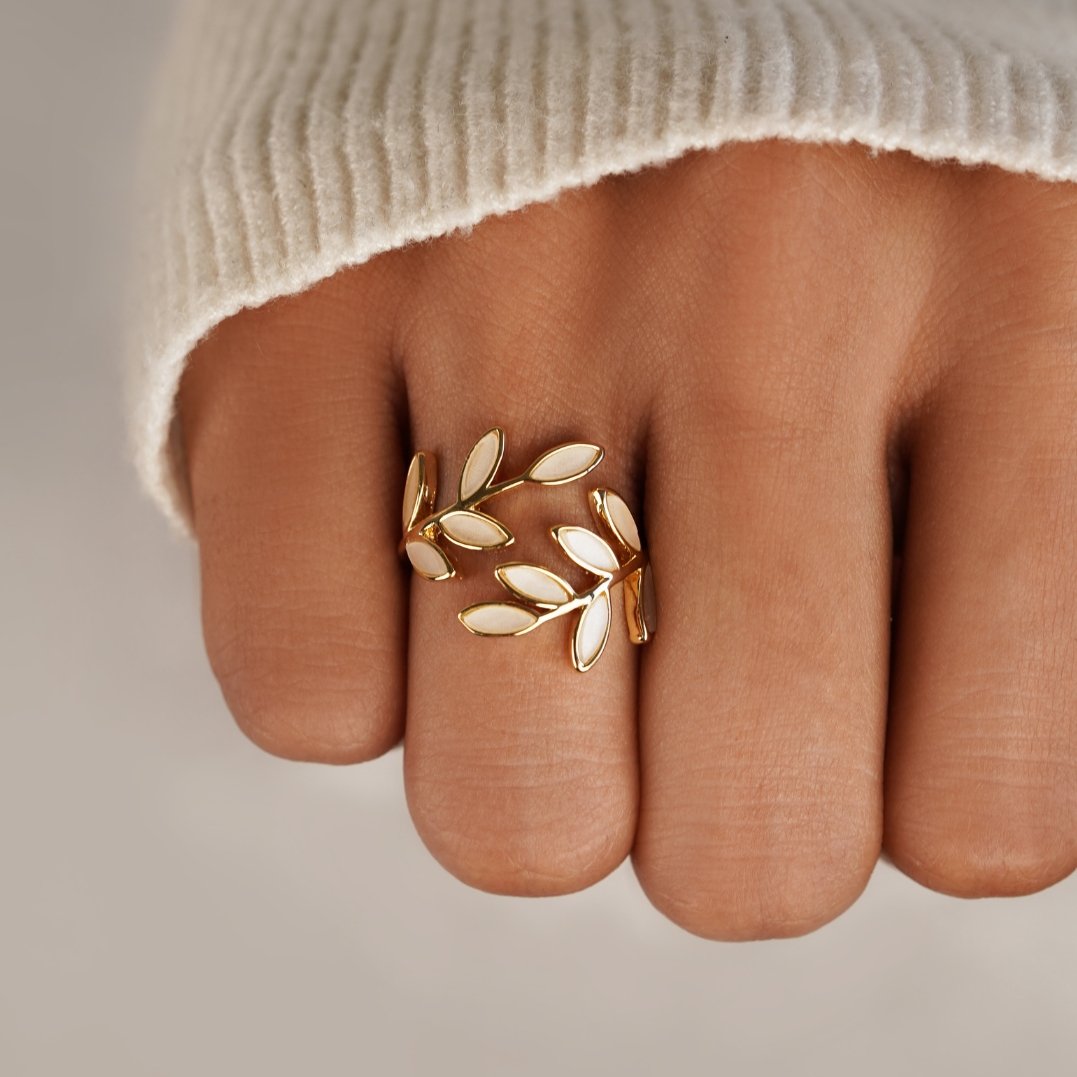 Ring med Bladmotiv i Guld
