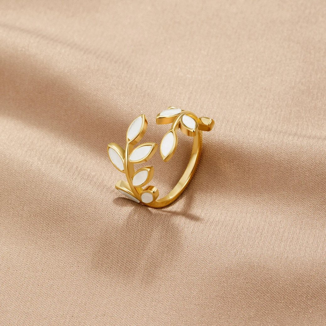 Ring med Bladmotiv i Guld