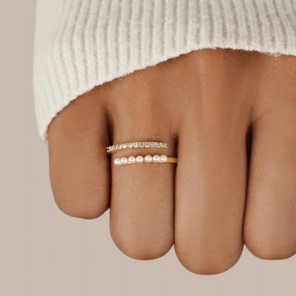 Virelle Åben Ring med Krystal og Perle | Guld